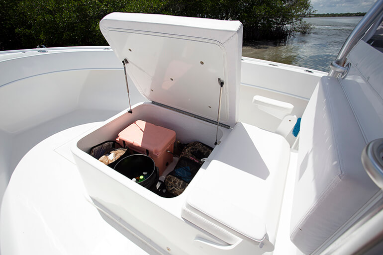 Dusky 33 Tournament Boat Review