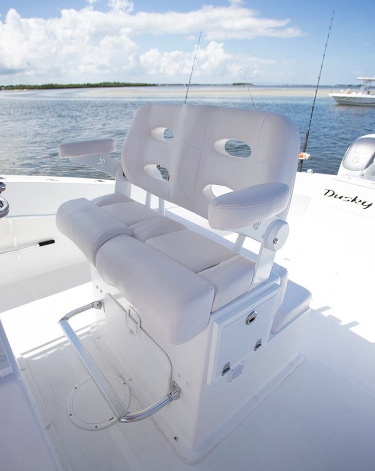 Dusky 33 Tournament Boat Review