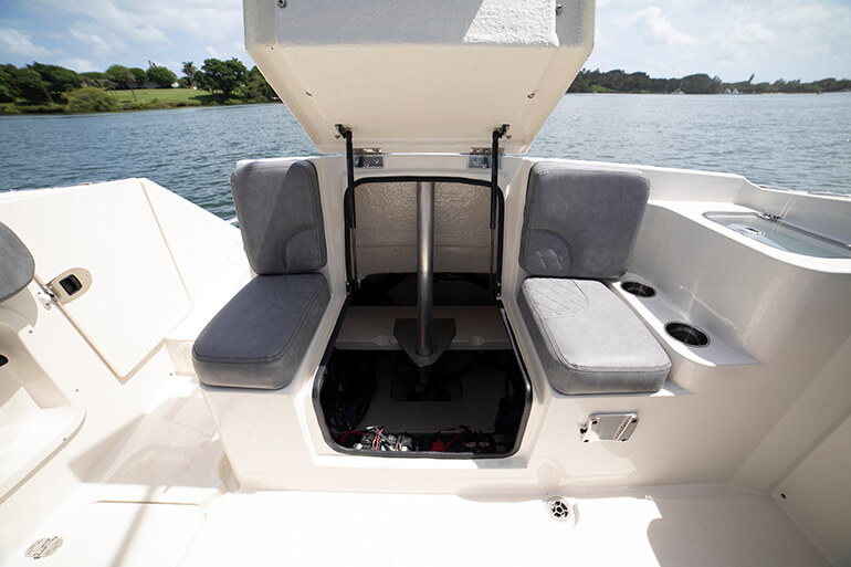 Stingray 269 DC Boat Review