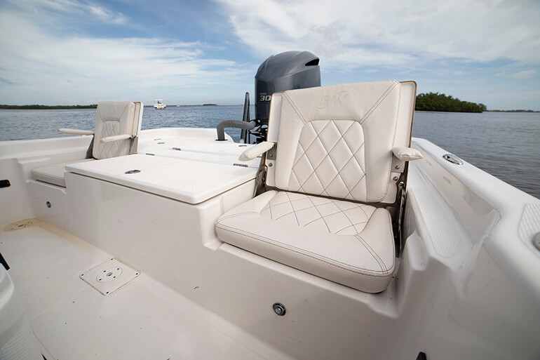 Blue Wave 2400 PureBay Boat Review
