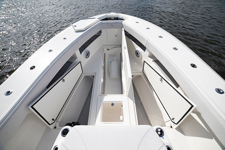 SeaVee 450z Boat Review
